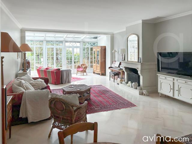 Maison 6 pièces 195 m²