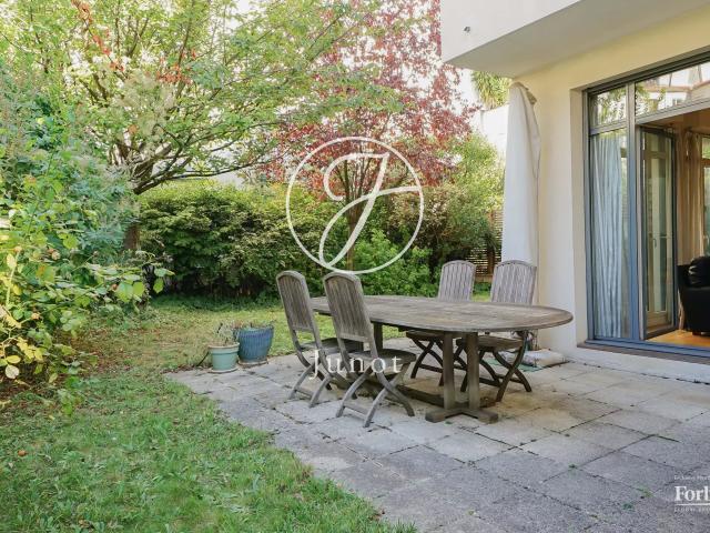 Maison 6 pièces 195 m²
