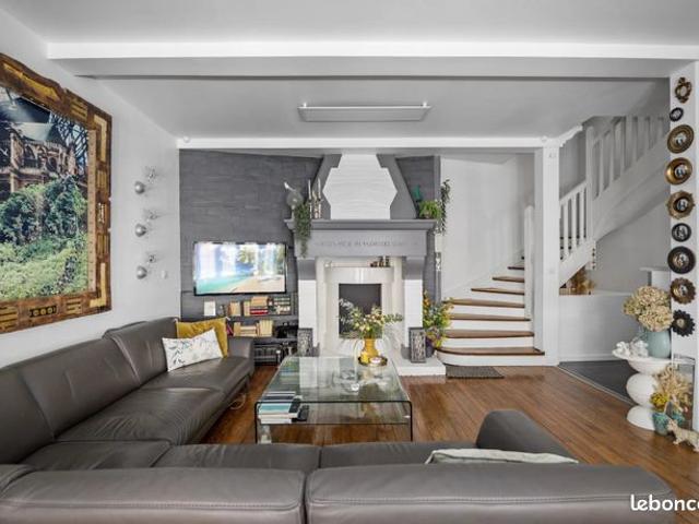 Maison 6 pièces 195 m²