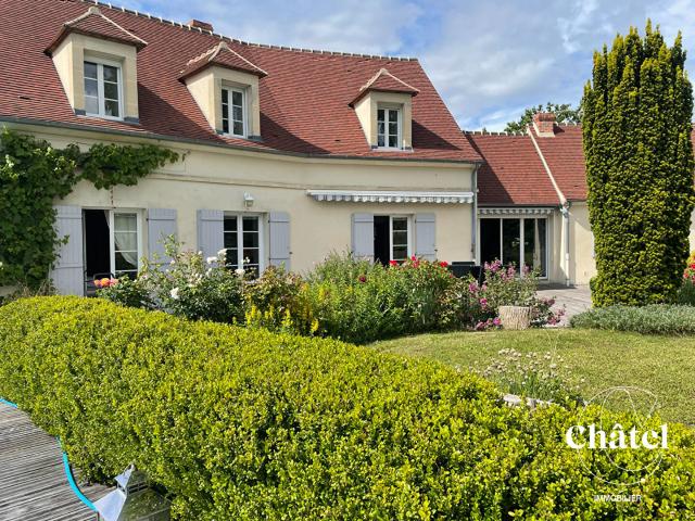 Maison 6 pièces 195 m²