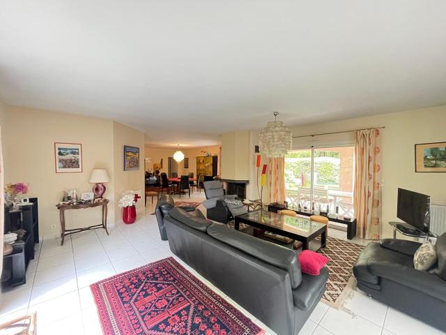 Maison 6 pièces 195 m²