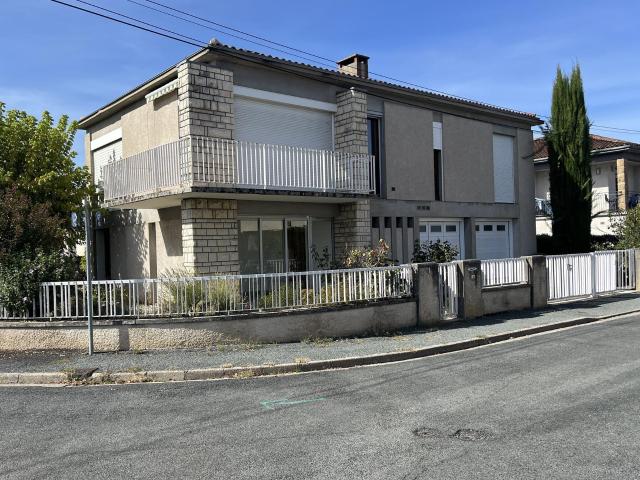 Maison 6 pièces 195 m²