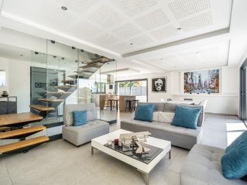 Maison 6 pièces 195 m²