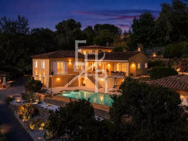 Maison 6 pièces 195 m²