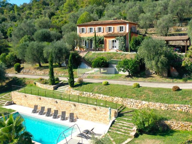 Maison 6 pièces 195 m²