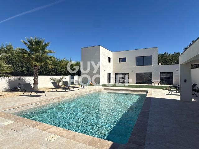Maison 6 pièces 195 m²