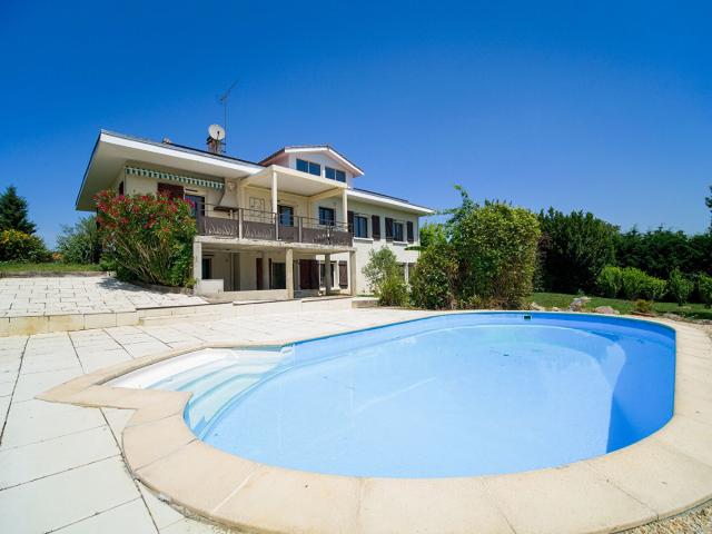 Maison 6 pièces 196 m²
