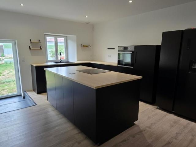 Maison 6 pièces 196 m²