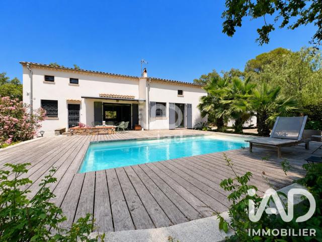 Maison 6 pièces 196 m²