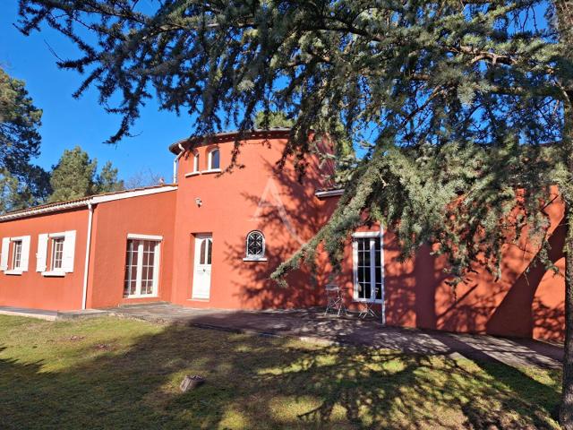 Maison 6 pièces 197 m²