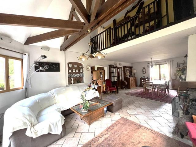 Maison 6 pièces 197 m²