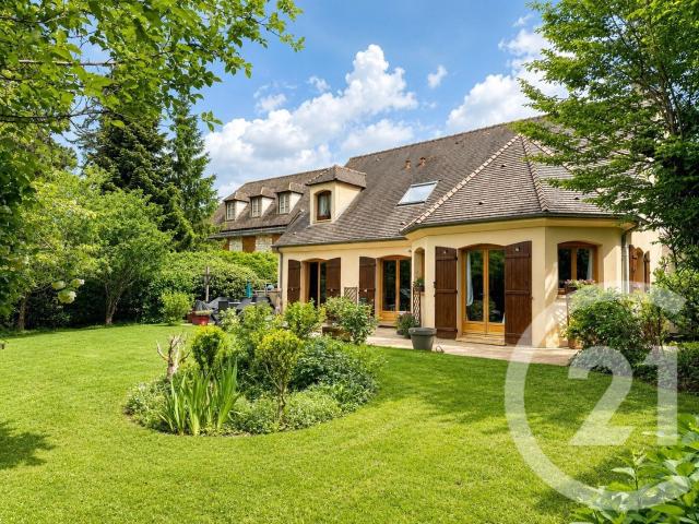 Maison 6 pièces 197 m²