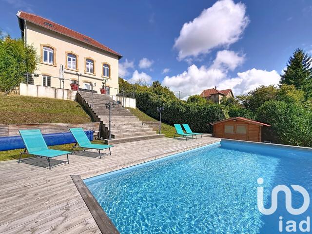 Maison 6 pièces 198 m²
