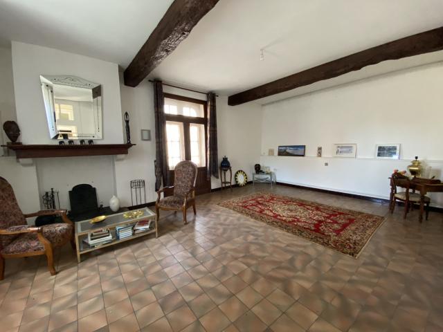 Maison 6 pièces 198 m²
