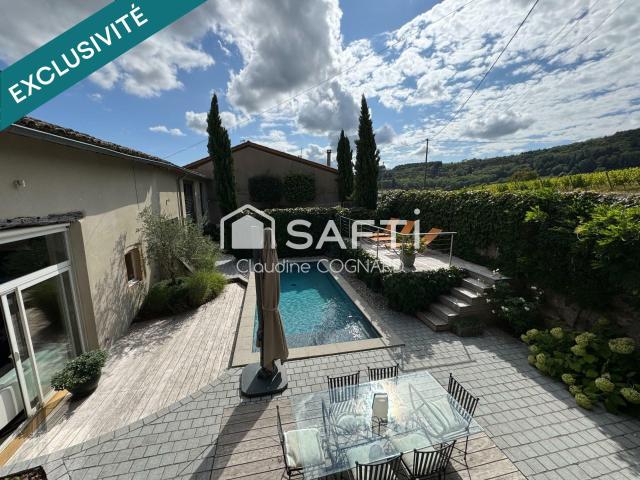 Maison 6 pièces 198 m²