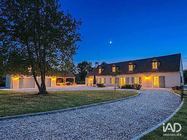 Maison 6 pièces 198 m²