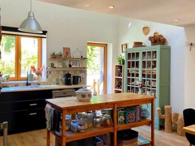 Maison 6 pièces 198 m²