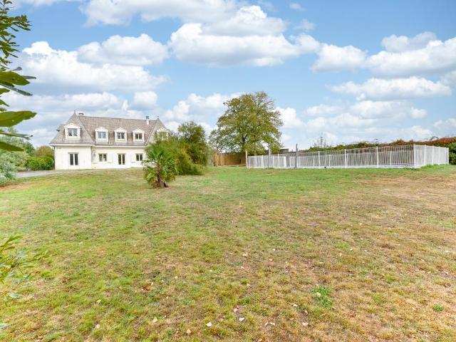 Maison 6 pièces 198 m²
