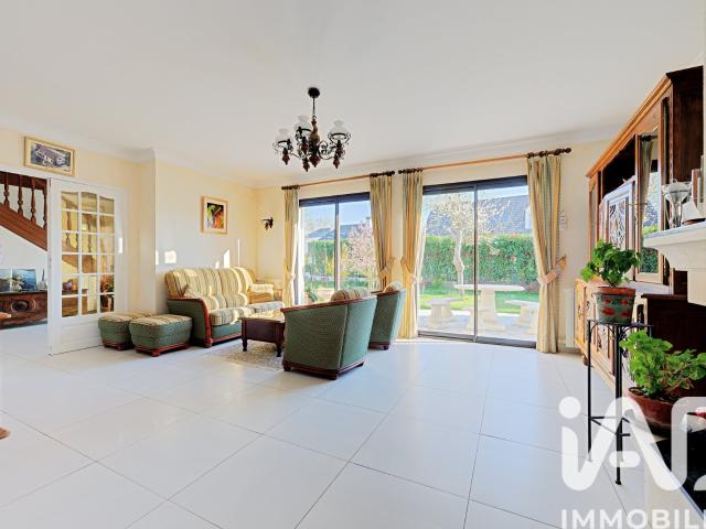 Maison 6 pièces 198 m²