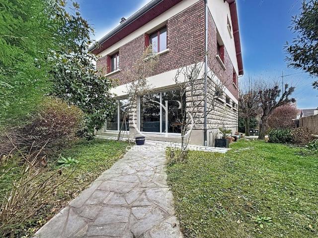 Maison 6 pièces 199 m²