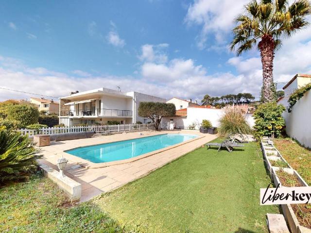 Maison 6 pièces 199 m²