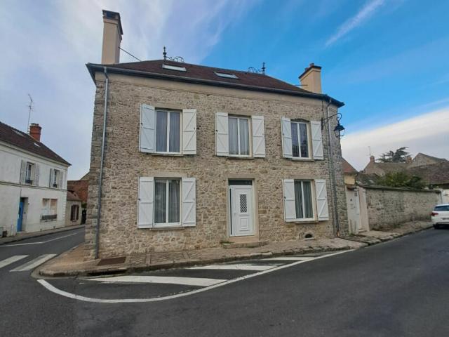 Maison 8 pièces 190 m²