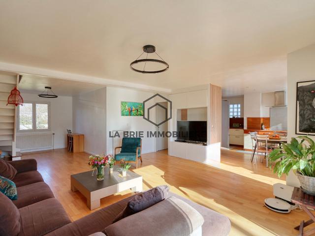 Maison 6 pièces 190 m²