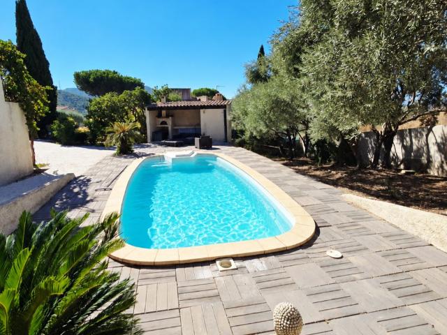 Maison 6 pièces 190 m²
