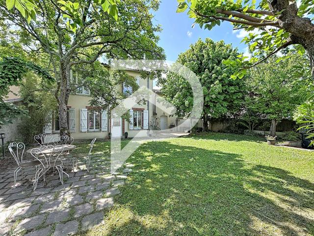 Maison 6 pièces 190 m²