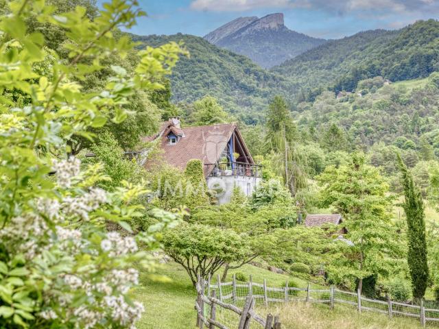 Maison 6 pièces 190 m²
