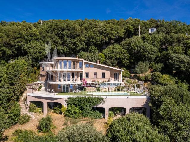 Maison 6 pièces 191 m²