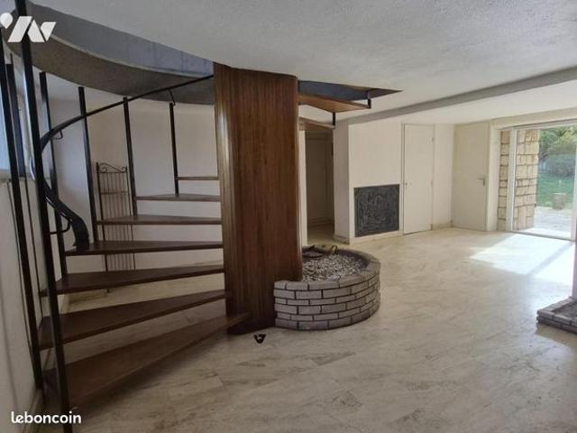 Maison 6 pièces 192 m²
