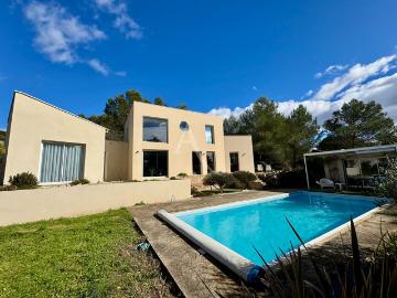 Maison 6 pièces 192 m²