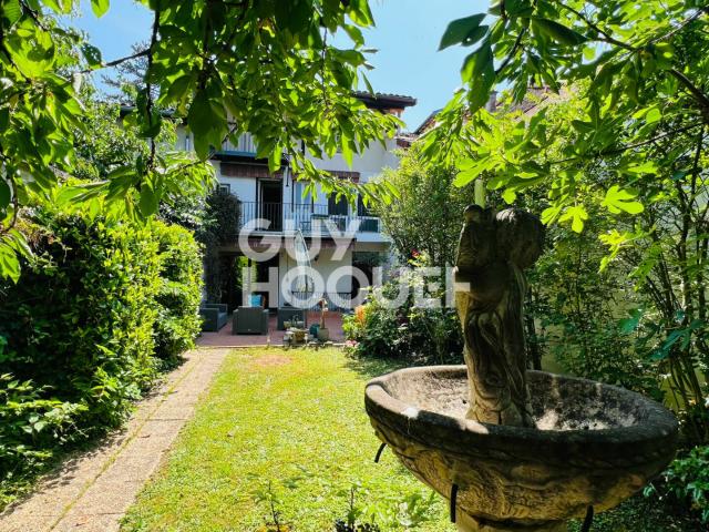 Maison 6 pièces 193 m²