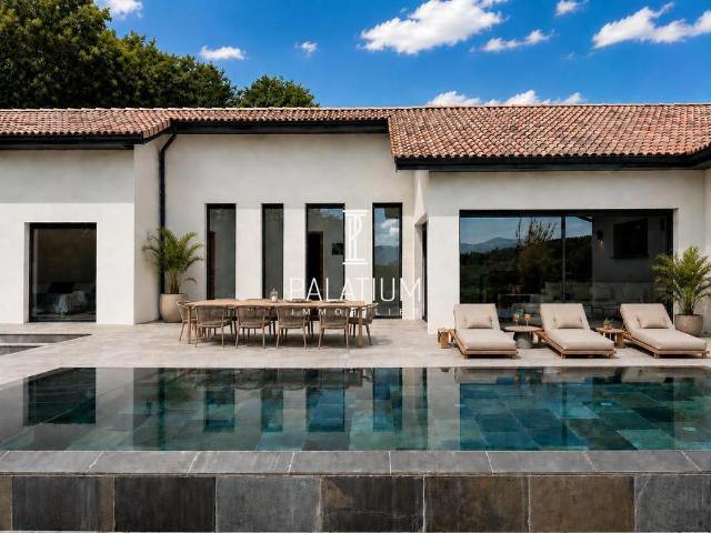 Maison 6 pièces 193 m²