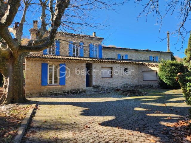 Maison 6 pièces 193 m²