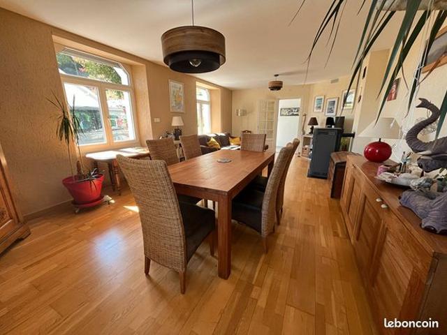 Maison 6 pièces 193 m²