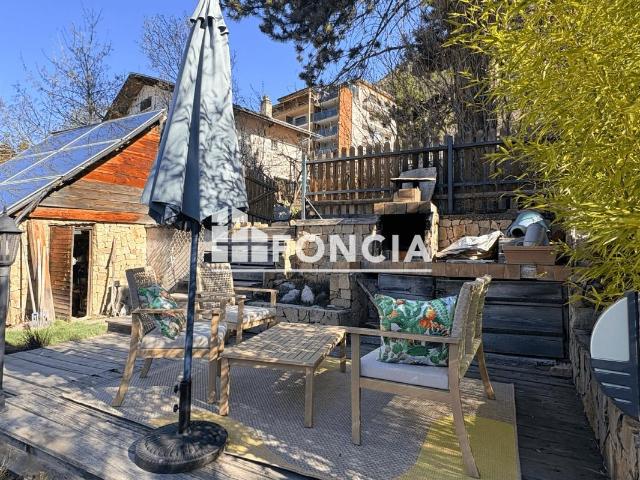 Maison 6 pièces 193 m²