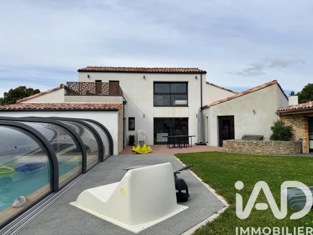 Maison 6 pièces 204 m²