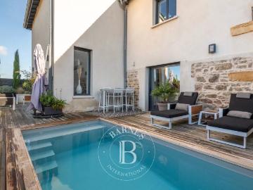 Maison 6 pièces 204 m²