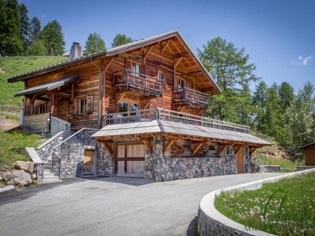 Maison 6 pièces 204 m²