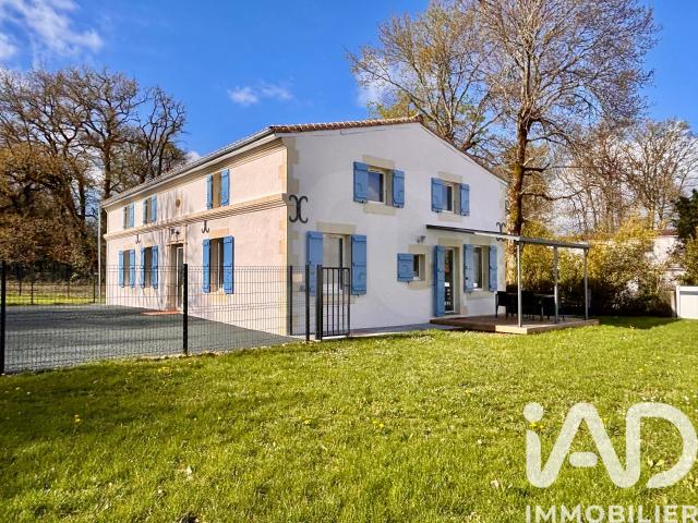 Maison 6 pièces 204 m²