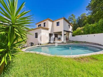 Maison 6 pièces 204 m²