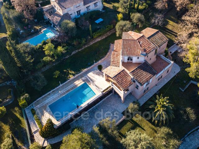 Maison 6 pièces 204 m²