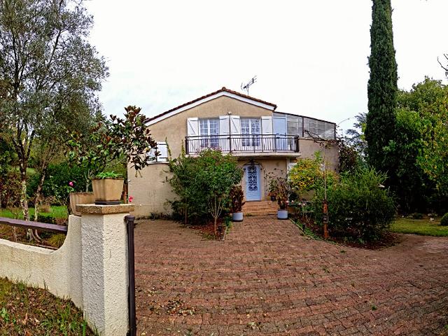 Maison 6 pièces 205 m²