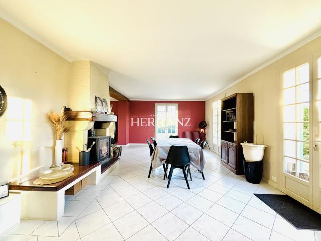 Maison 6 pièces 205 m²