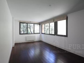 Maison 6 pièces 205 m²