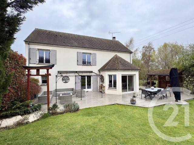 Maison 6 pièces 205 m²