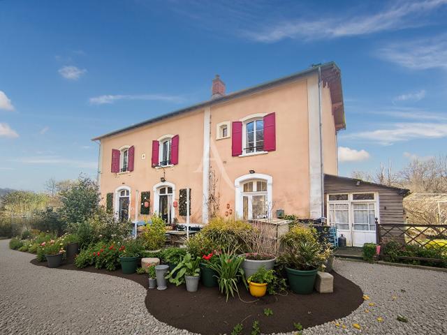 Maison 6 pièces 205 m²