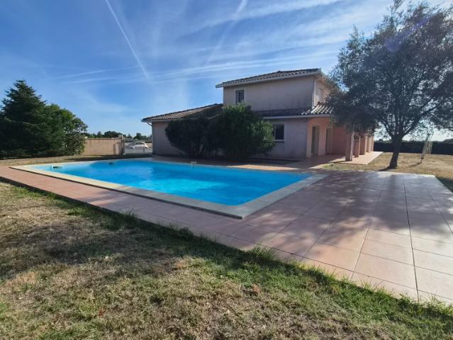 Maison 6 pièces 205 m²